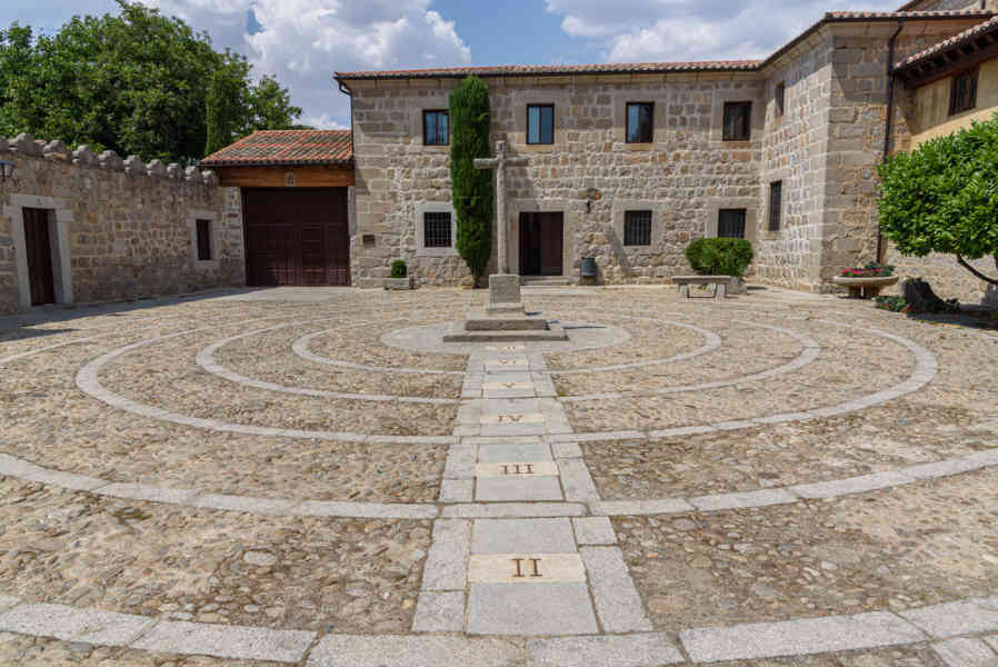 Ávila 080 - monasterio de la Encarnación.jpg